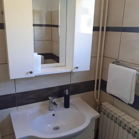 Tomas,,,spacious House With Private Parking,terrace,5g Internet,,,,, Apartment