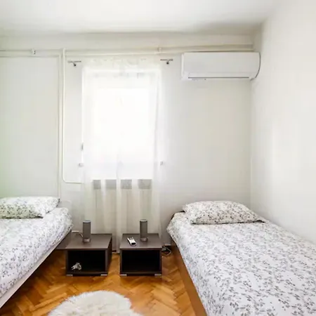 Apartment Tomas,,,spacious House With Private Parking,terrace,5g Internet,,,,,
