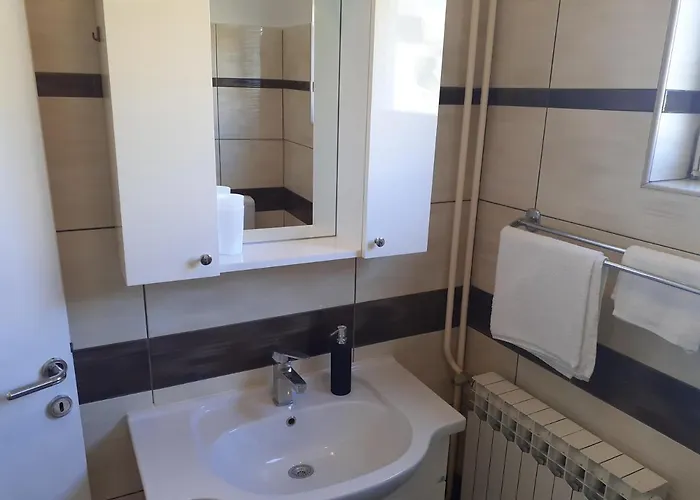 Tomas,,,spacious House With Private Parking,terrace,5g Internet,,,,, Lejlighed