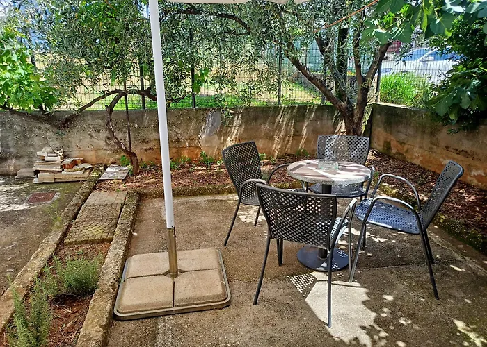 דירה Tomas,,,spacious House With Private Parking,terrace,5g Internet,,,,, *